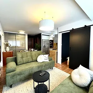 Laciarska ~ 200m Main Square ~ Self Check-in 20h Apartament